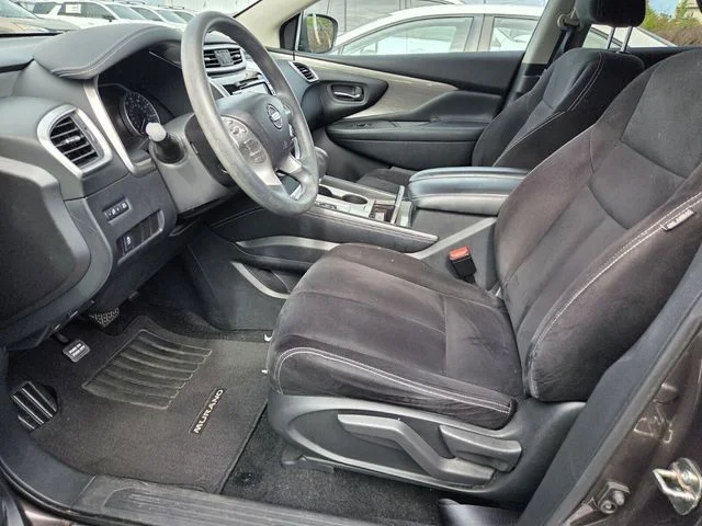 Used 2017 Brown Nissan S image 6