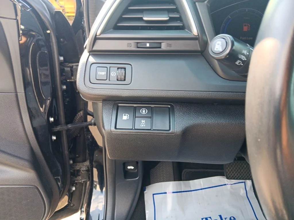 Used 2020 Black Honda Touring image 15