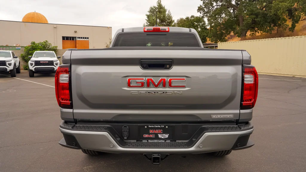 2026 GMC Canyon Elevation - Photo 8