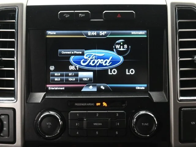 Used 2015 Ruby Red Metallic Ford Lariat image 19