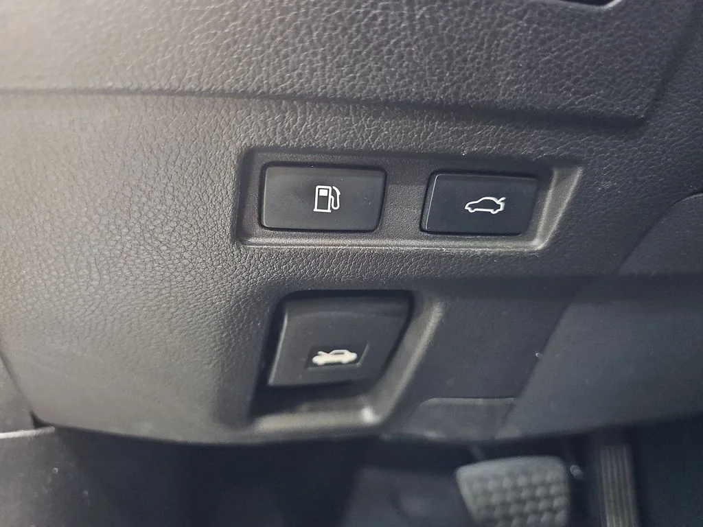 Used 2021 Silver Lexus 350 image 16