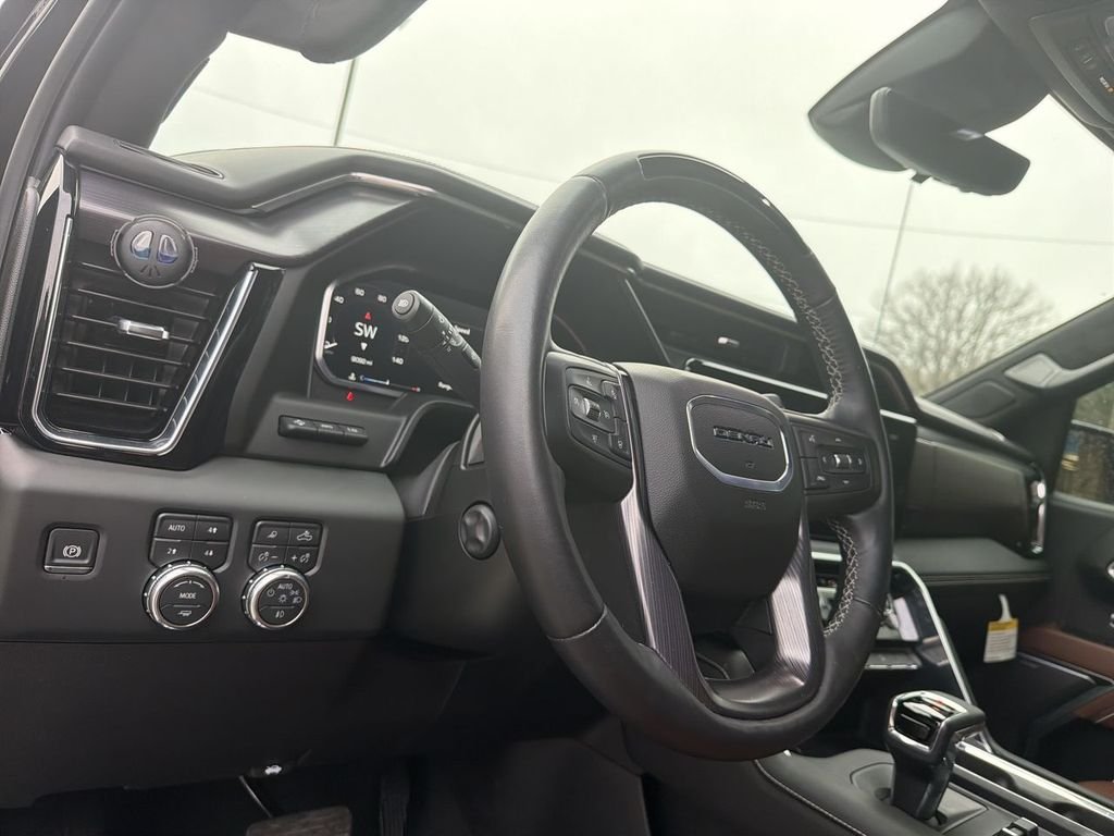 Used 2026 Black GMC Denali Ultimate image 10