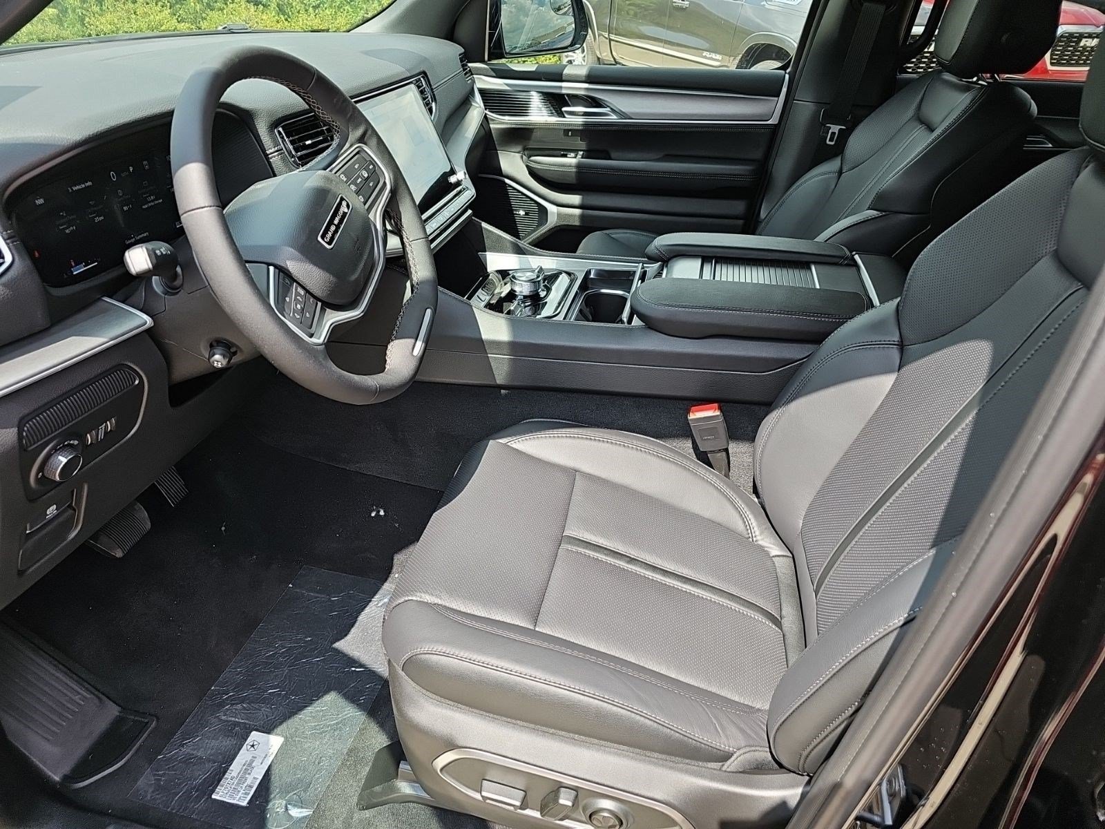 New 2026 High Gloss Black Jeep Limited Altitude image 17