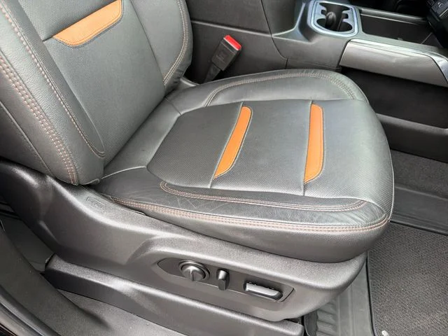 Used 2021 Black GMC AT4 image 26