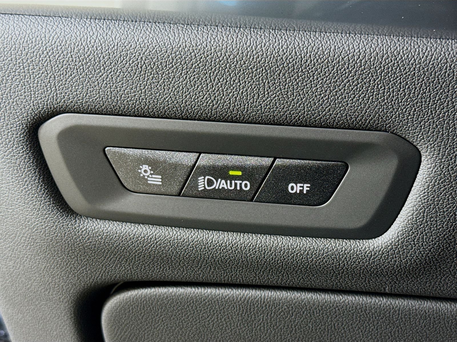 New 2026 Skyscraper Grey Metallic BMW xDrive50e image 10