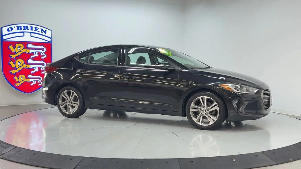 Used 2018 Phantom Black Hyundai Limited image 3