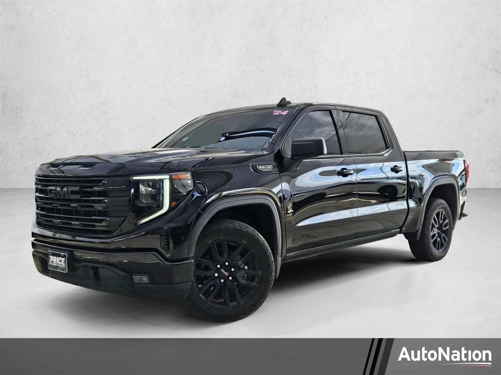 Used 2024 Onyx Black GMC Elevation image 1