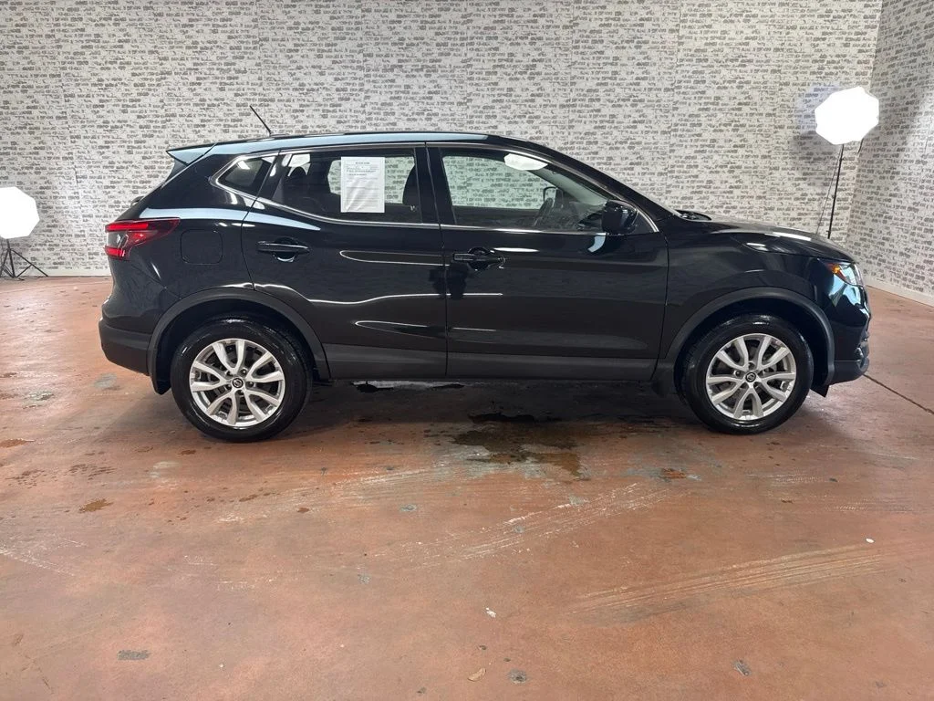 Used 2020 Black Nissan S image 8