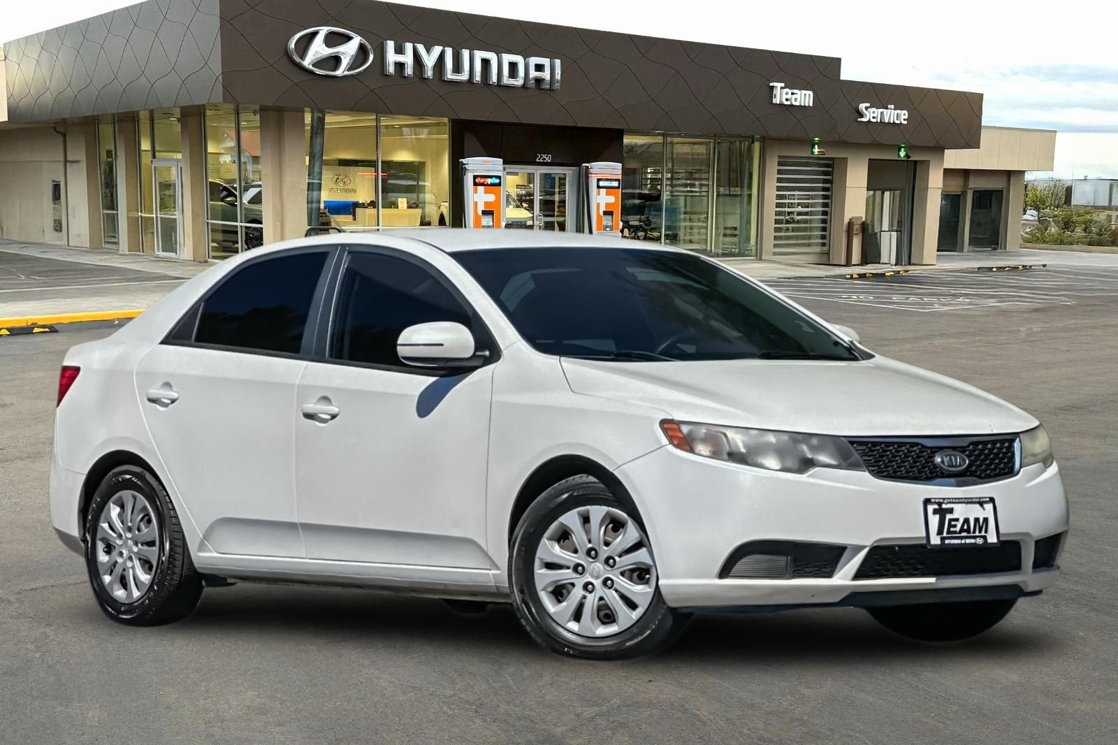 Used 2012 Kia Forte EX with VIN KNAFU4A28C5527598 for sale in Bend, OR