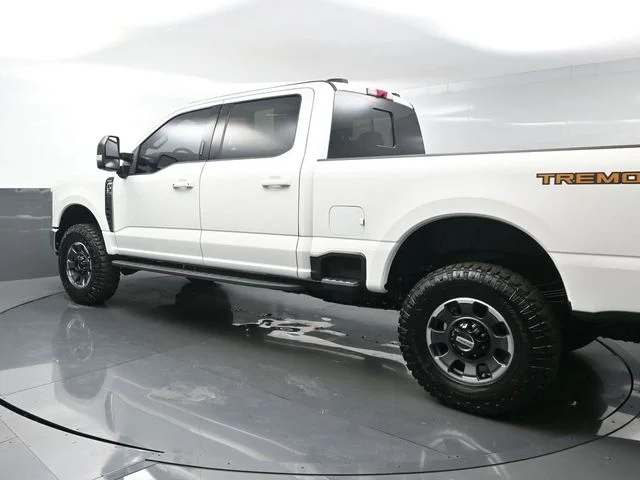 Used 2024 White Ford Lariat image 5