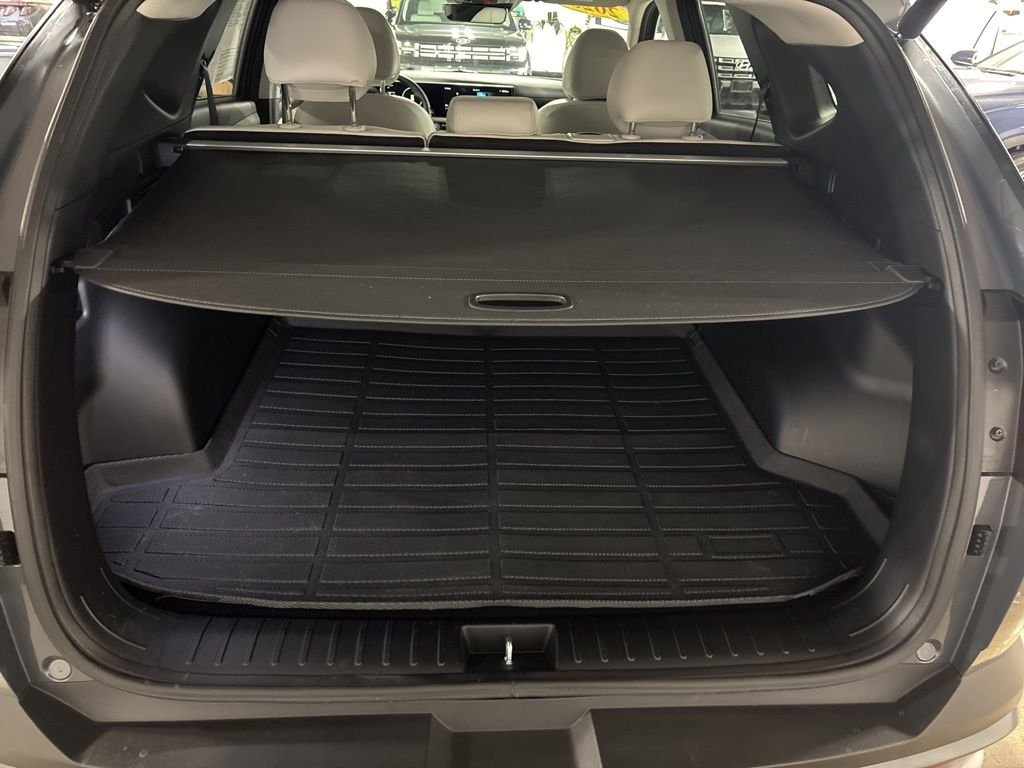 Certified Used 2025 Gray Hyundai SEL Convenience image 29