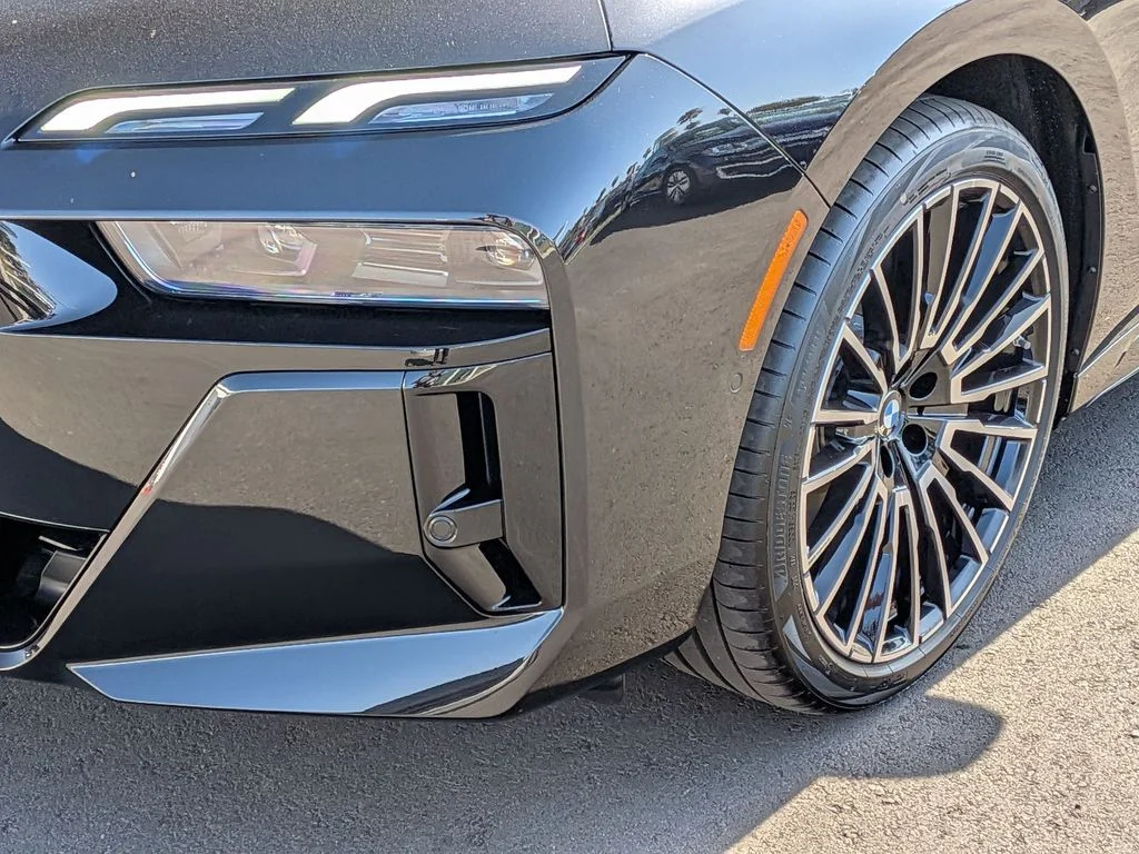 New 2026 Black BMW 740i image 21