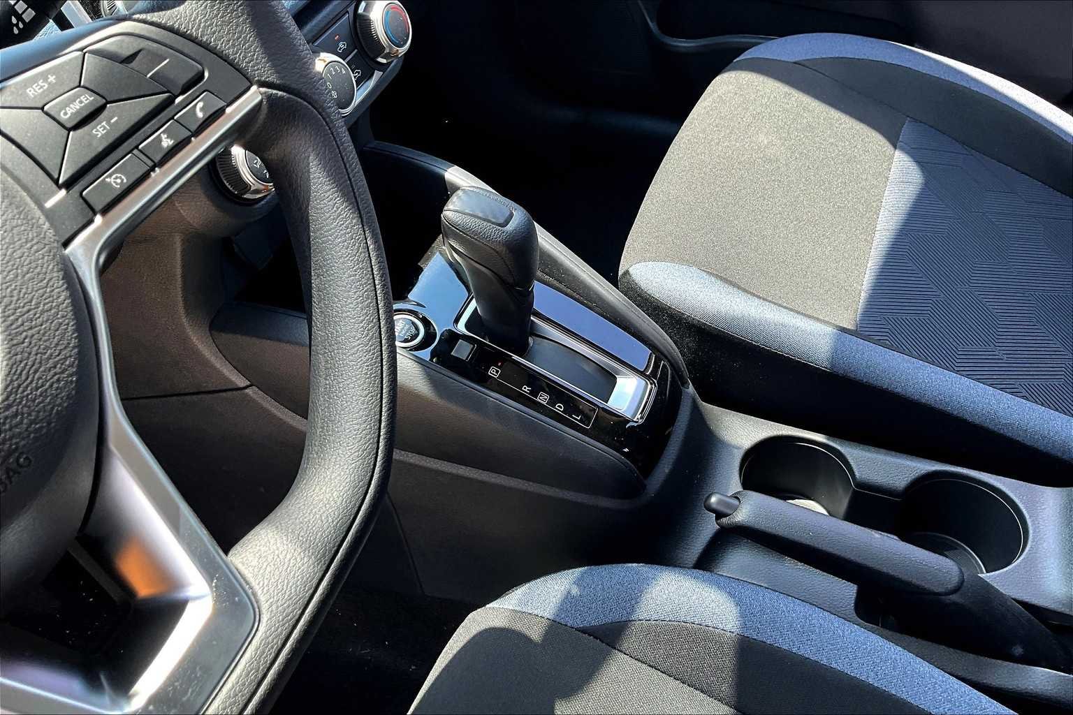 Used 2025 Aspen White Tricoat Nissan SV image 11