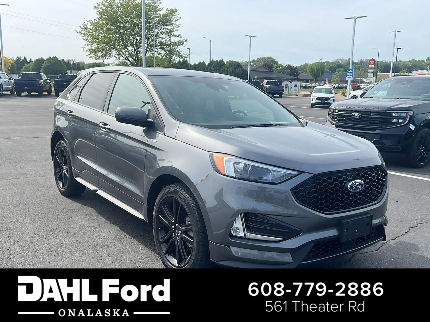 2022 Ford Edge ST-Line AWD's photo