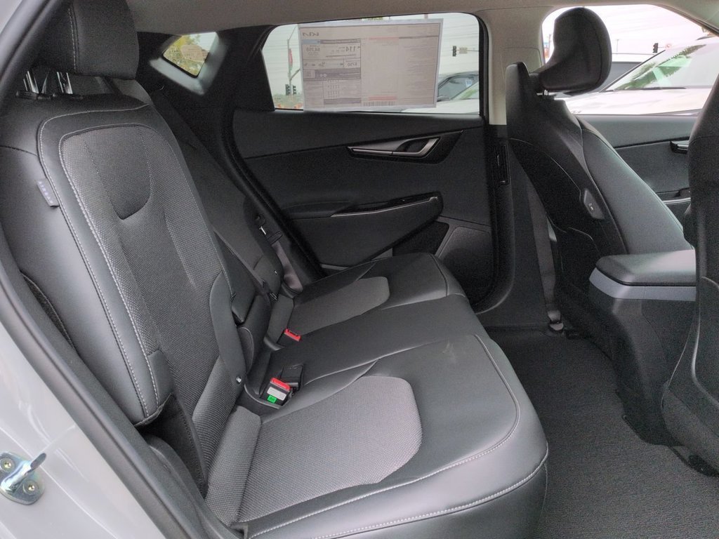 New 2026 Wolf Gray Kia LIGHT image 28