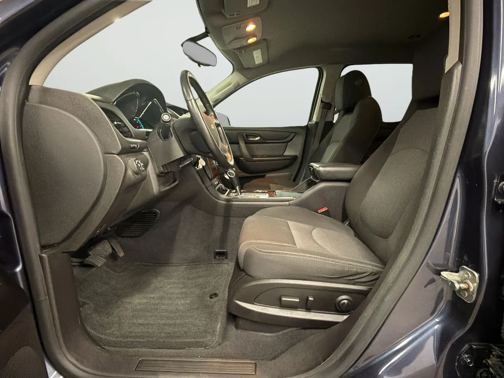 Used 2014 Blue Chevrolet LT image 10