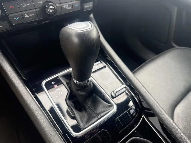 Used 2024 White Jeep Limited image 26