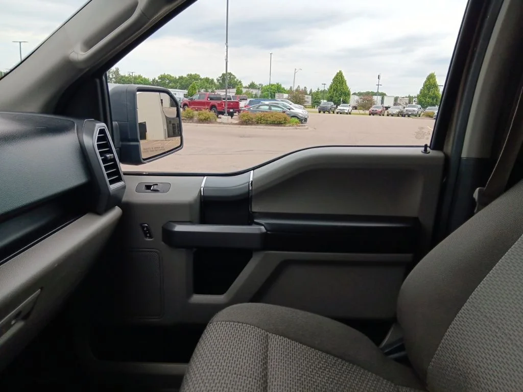 Used 2020 Stone Gray Metallic Ford XLT image 26