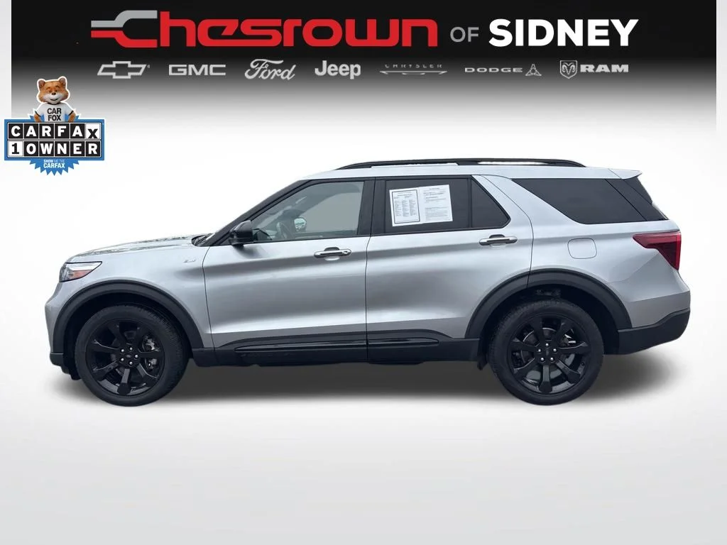 Used 2023 Silver Ford ST-Line image 2