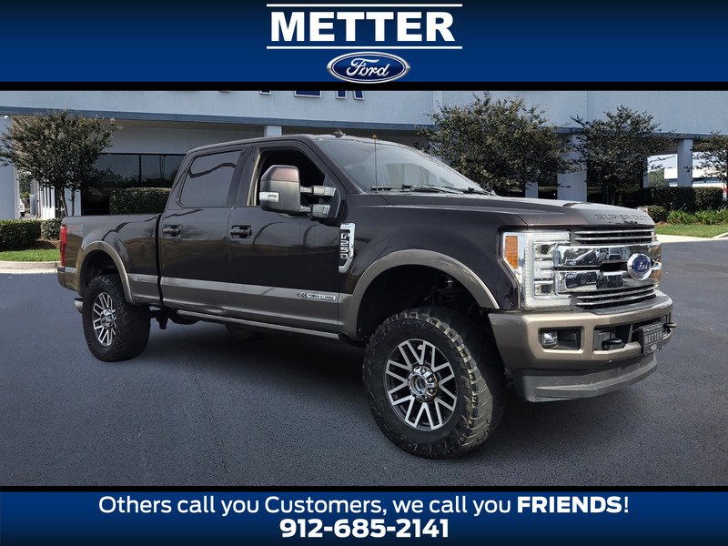 2019 Ford F-250 Super Duty Lariat Crew Cab 4WD