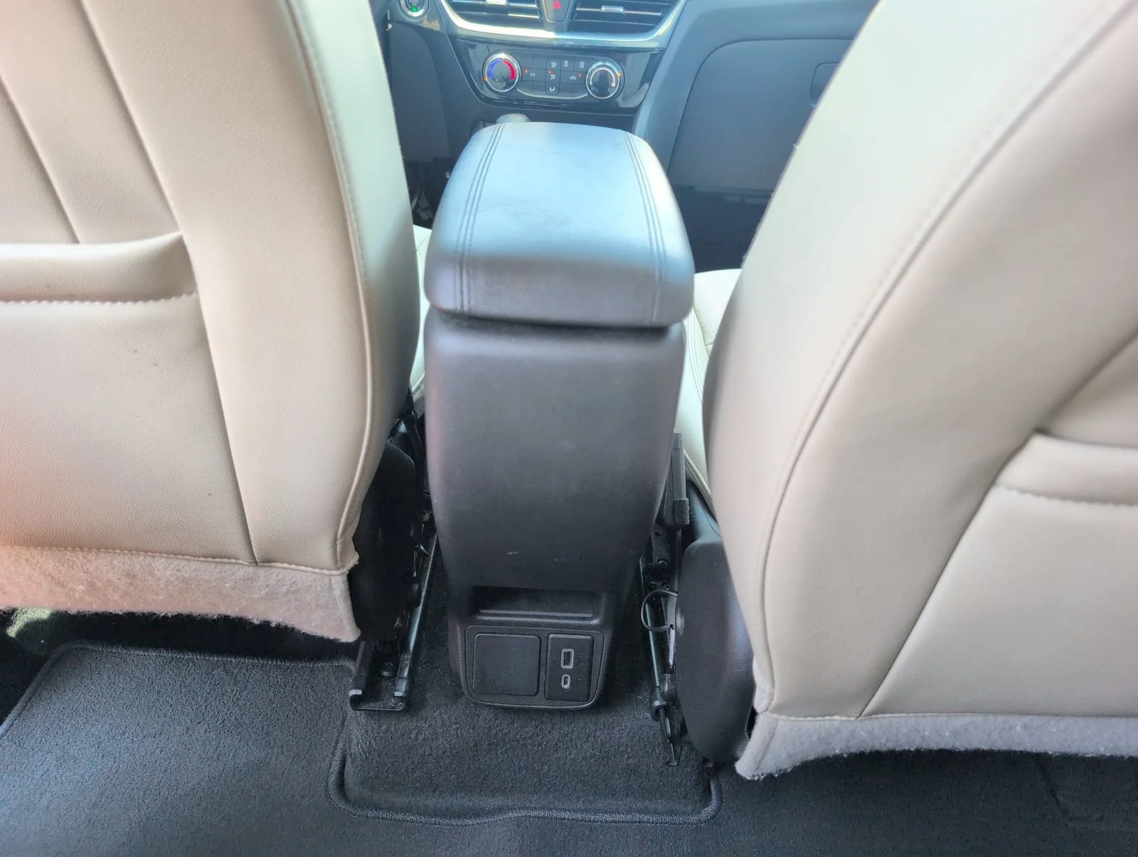 Used 2024 Moonstone Gray Metallic Buick Sport Touring image 30