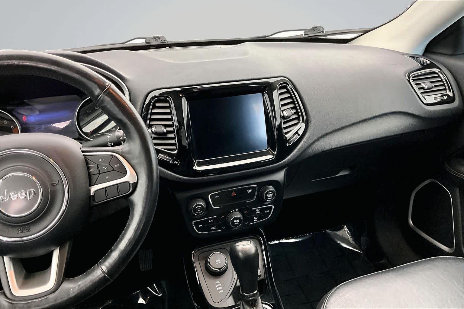 Used 2018 White Clearcoat Jeep Limited image 16