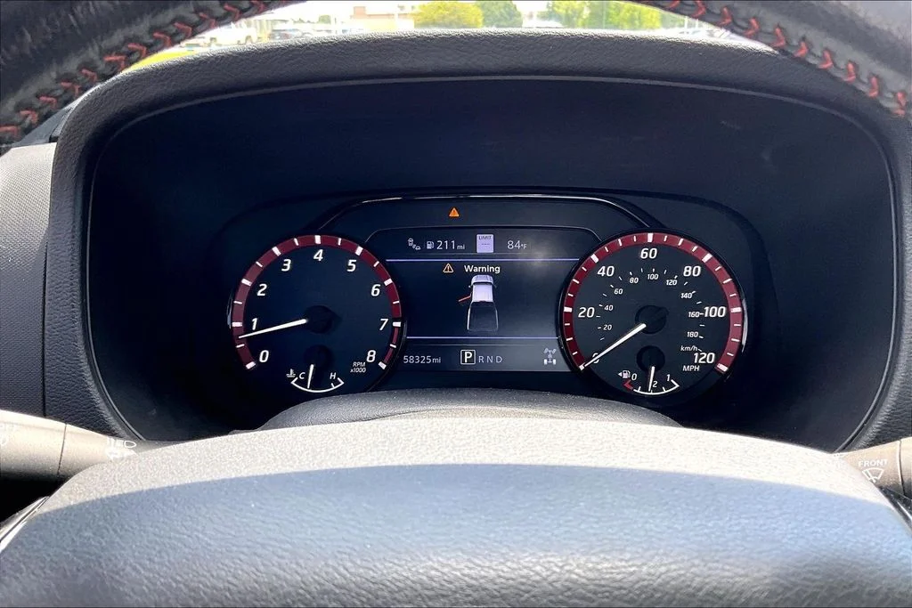 Used 2022 Red Nissan PRO-4X image 19