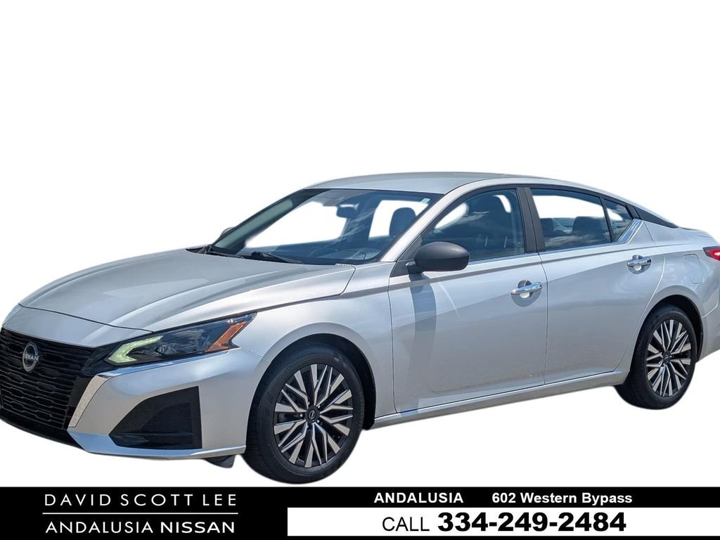 2025 Nissan Altima