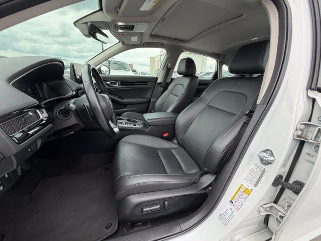 Used 2024 White Honda Touring image 10