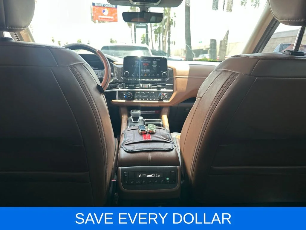 Used 2023 Silver Nissan Platinum image 20