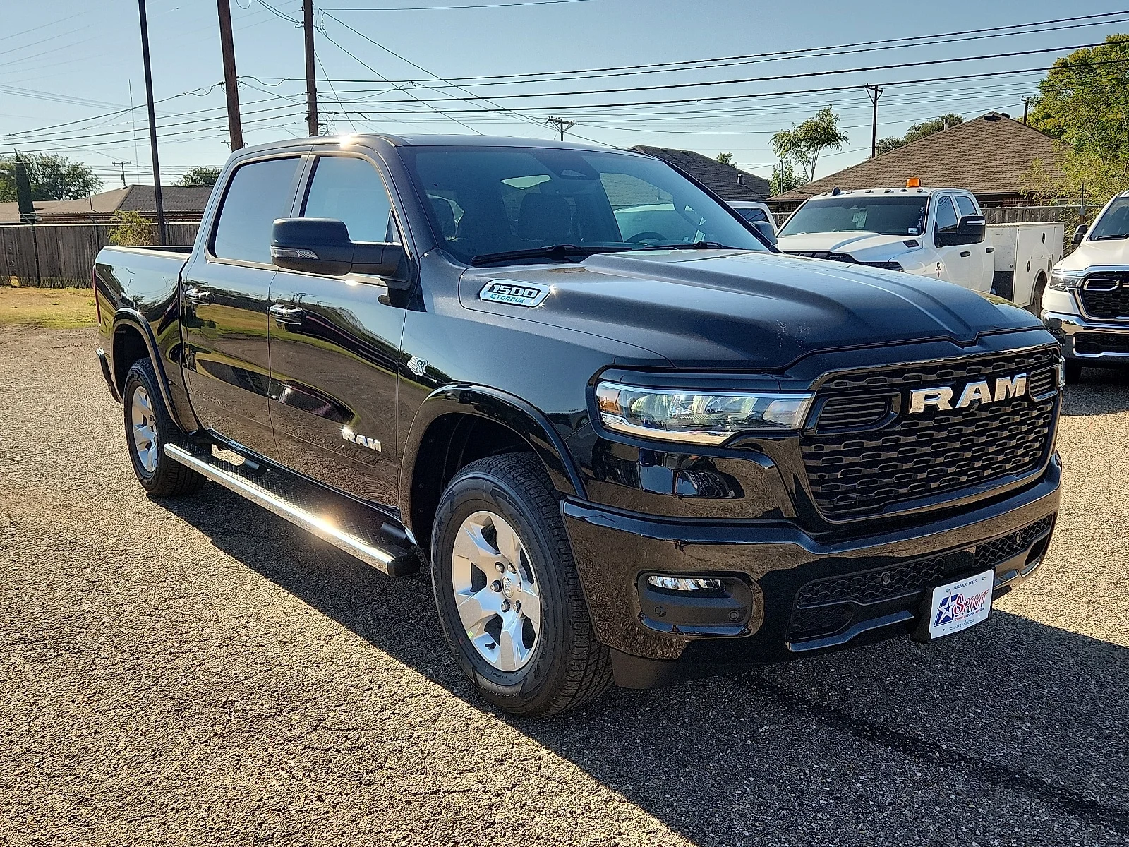 New 2027 PXJ Diamond Bla Ram BIGHORN/LONESTAR CREW 4X2 image 6