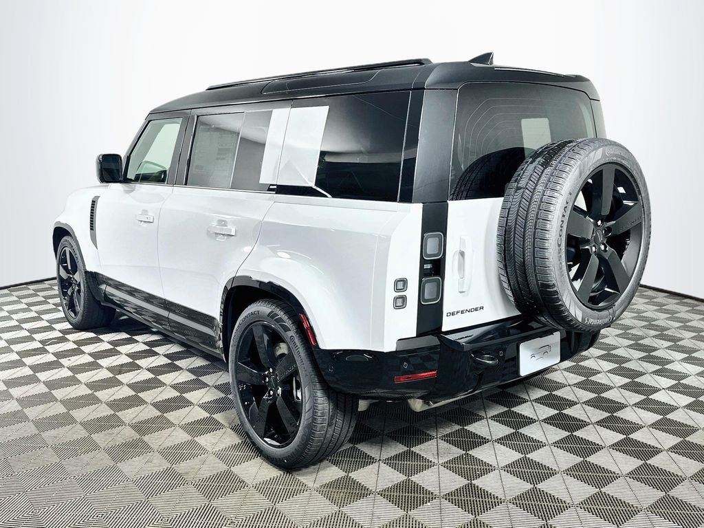 New 2026 Fuji White Land Rover X-Dynamic SE image 7