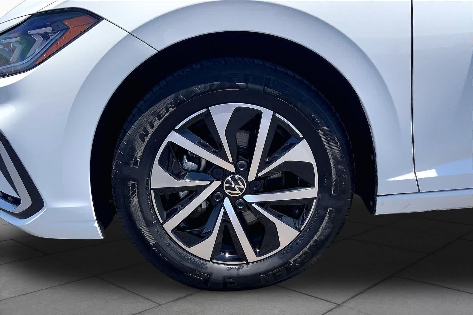 Used 2025 Pure White Volkswagen S image 11