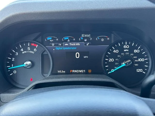 New 2026 Oxford White Ford E-350 SRW image 16