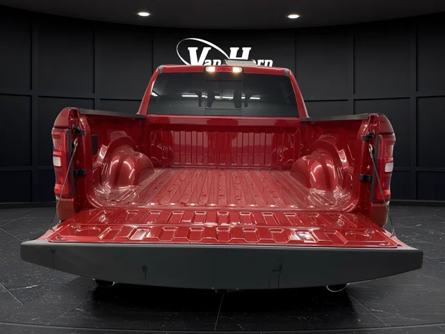 New 2026 Molten Red Pearl-Coat Exterior Paint RAM Big Horn/Lone Star image 13