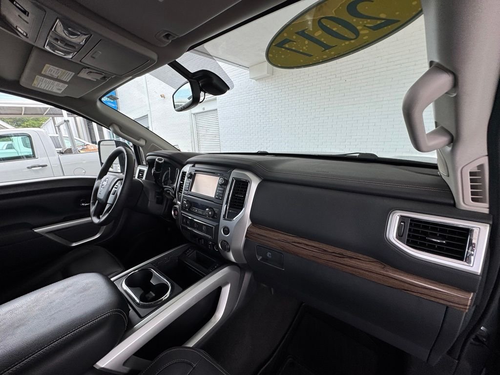 Used 2017 Gray Nissan SL image 17