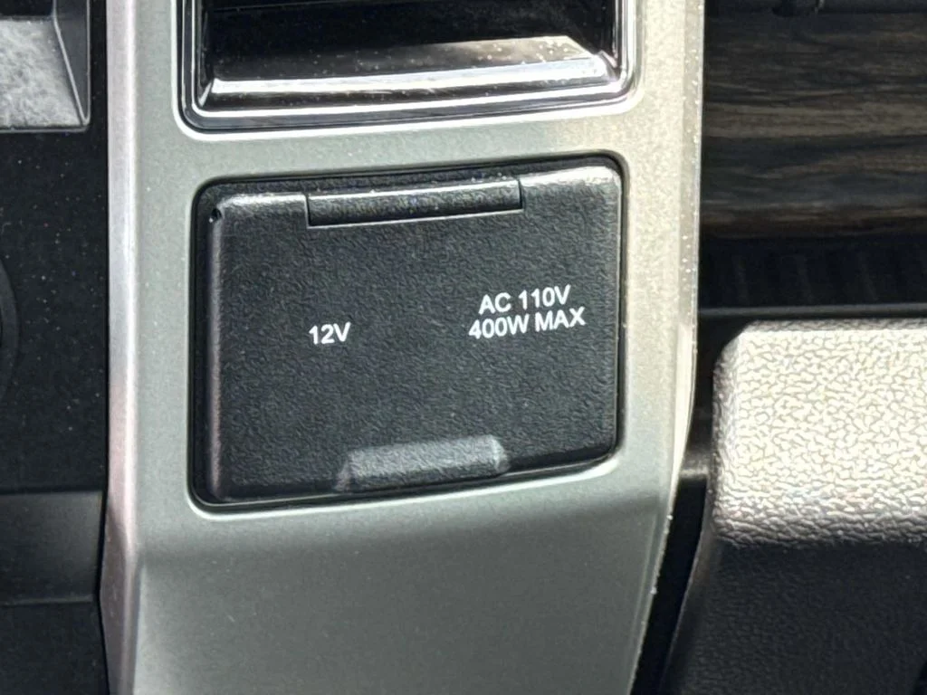 Used 2018 Gray Ford Lariat image 22