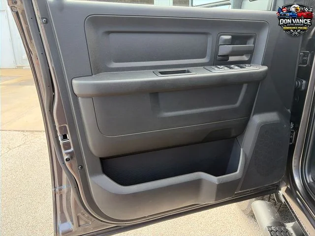 New 2026 Granite Crystal Metallic Clearcoat RAM Tradesman image 10