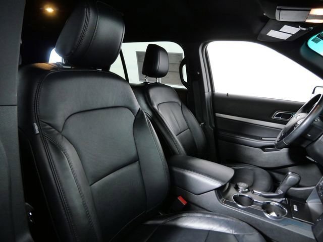 Certified Used 2018 Gray Ford XLT image 11
