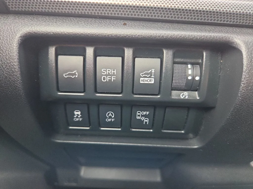 Used 2021 White Subaru Limited image 28