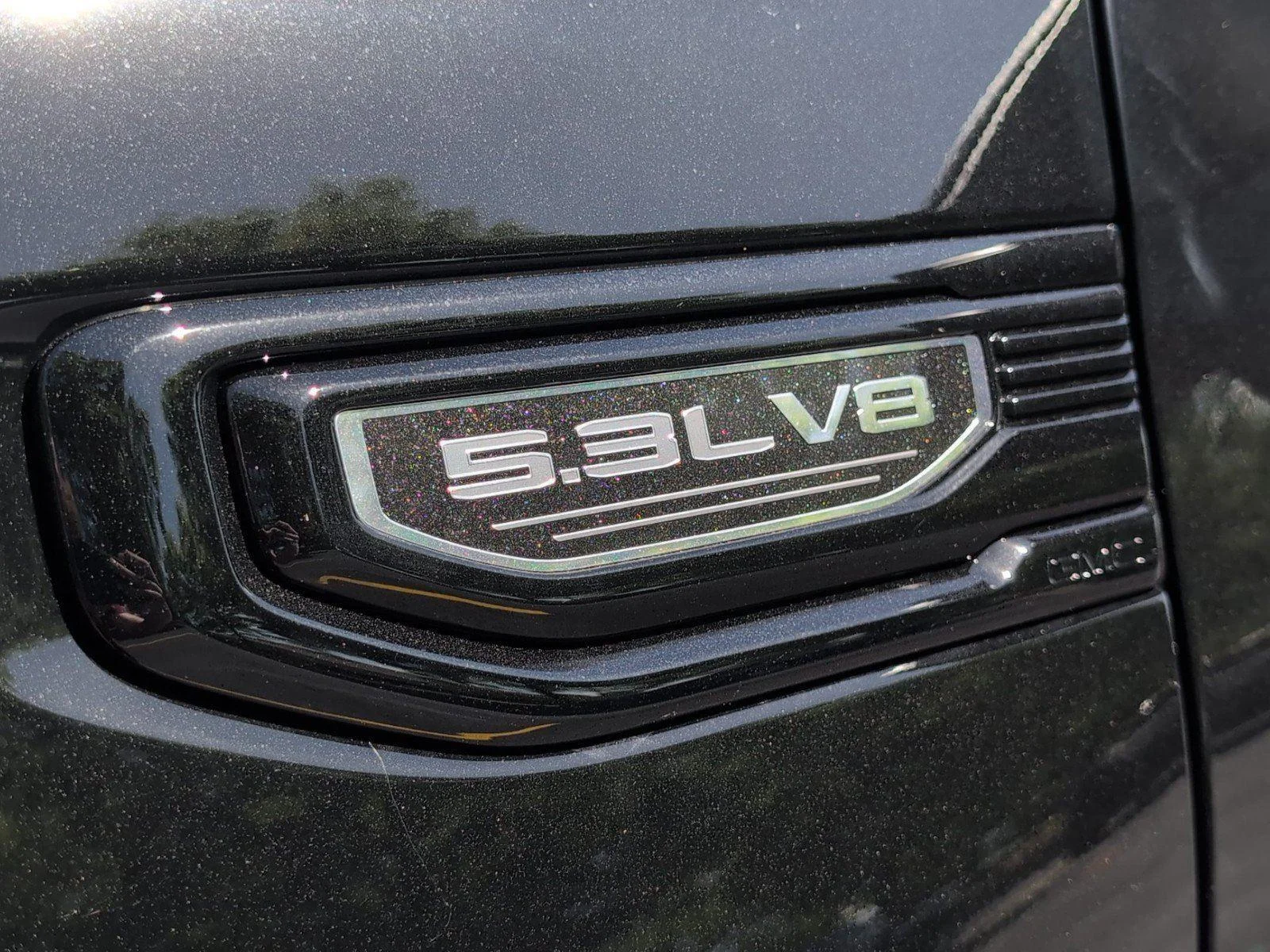 New 2026 Onyx Black GMC Elevation image 10