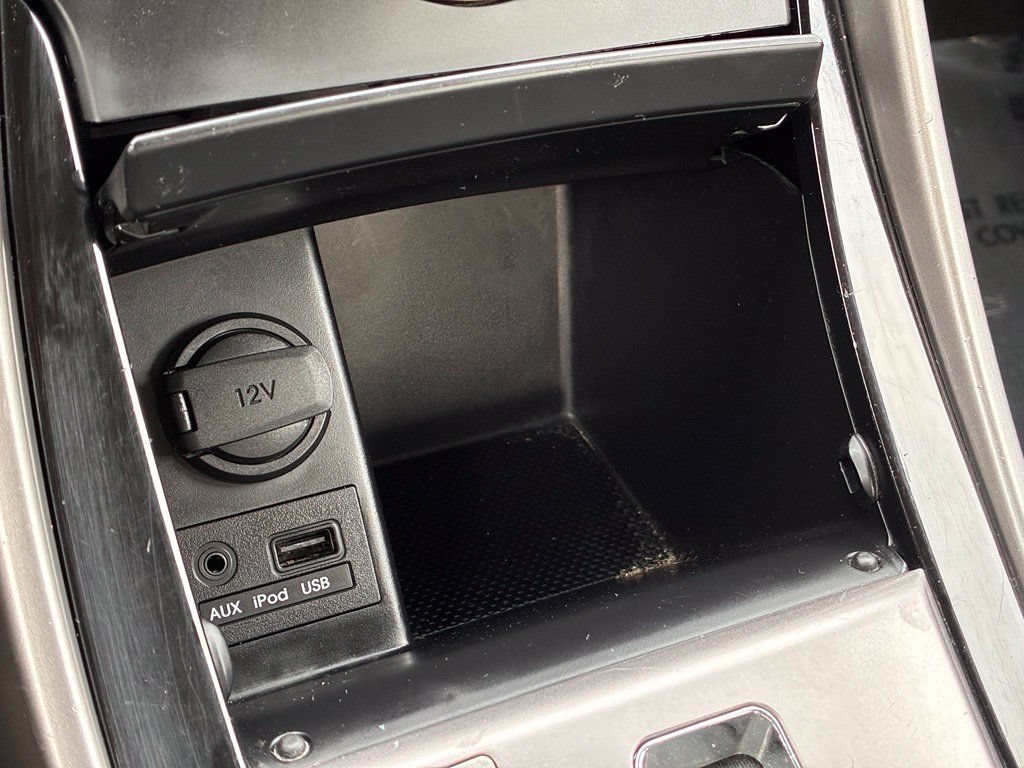 Used 2013 Gray Hyundai GLS image 24