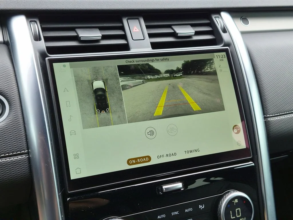 Used 2022 Gray Land Rover S R-Dynamic image 22