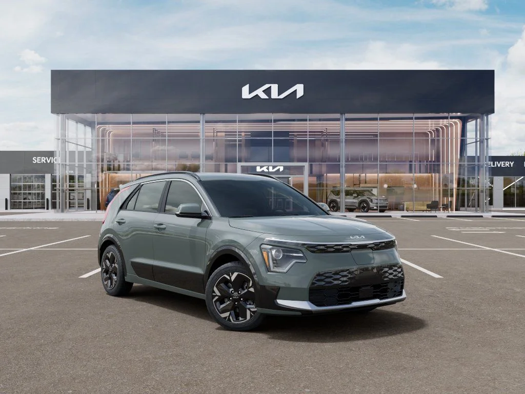 New 2026 Green Kia Wind image 8