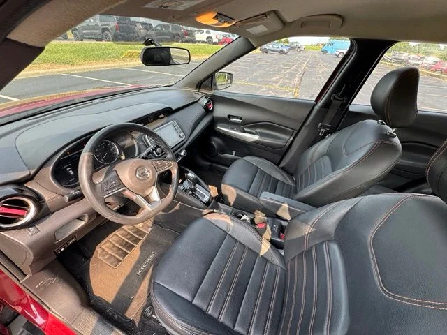 Used 2019 Red Nissan SR image 15
