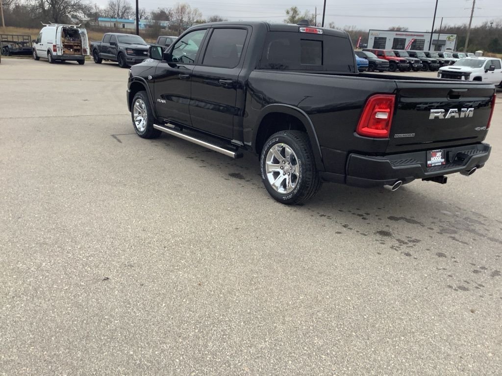 New 2026 Diamond Black Crystal Pearl-Coat Exterior Paint RAM Big Horn/Lone Star image 5
