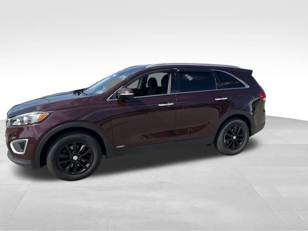 Used 2017 Purple Kia LX image 2