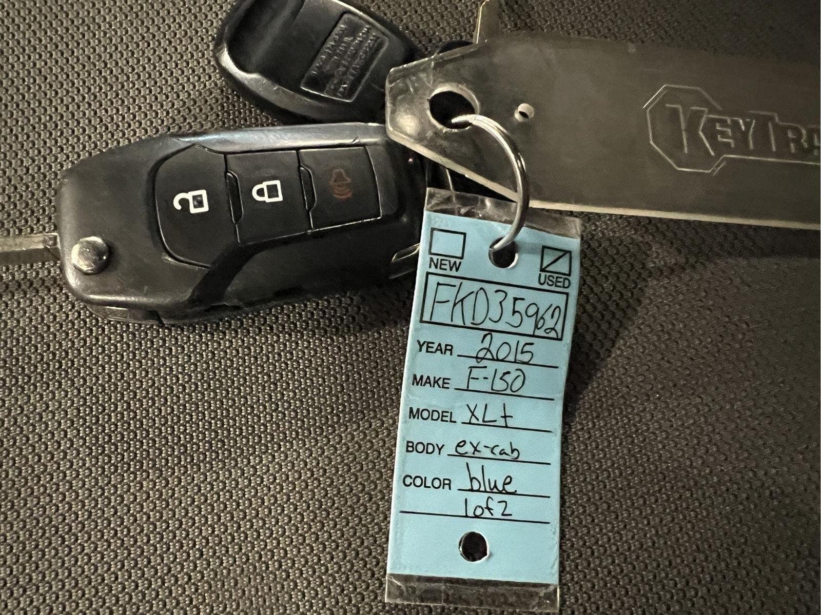 Used 2015 Blue Jeans Metallic Ford XLT image 38
