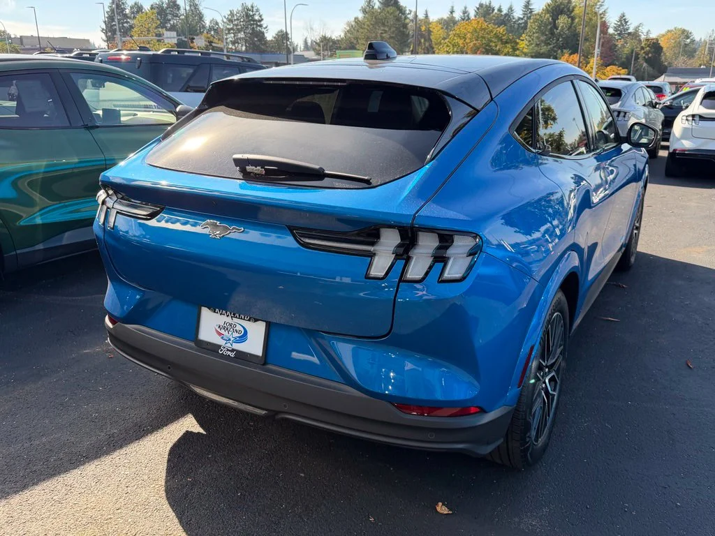 New 2026 Velocity Blue Metallic Ford Premium image 7