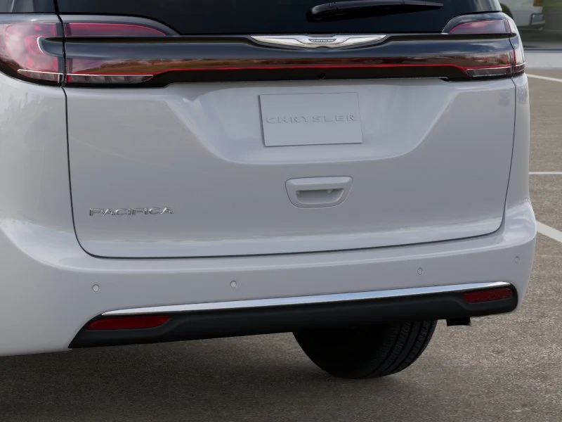 New 2026 Bright White Clear-Coat Exterior Paint Chrysler Select image 45